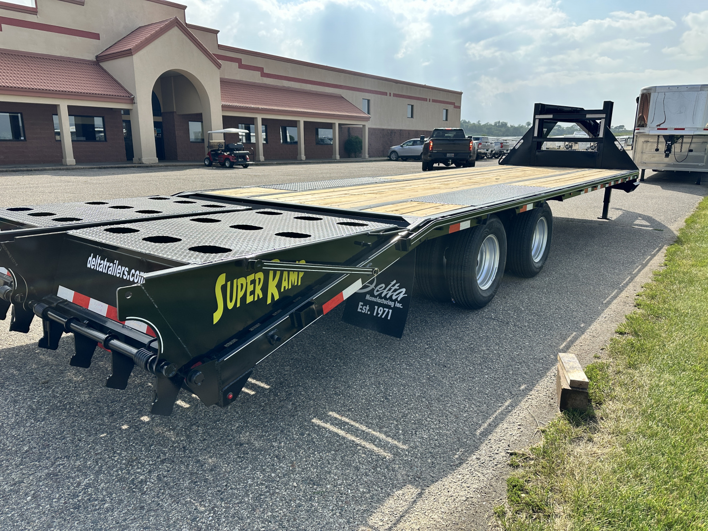 New 2026 Delta Mfg 28'x8'6" 210GN Flatbed Trailer