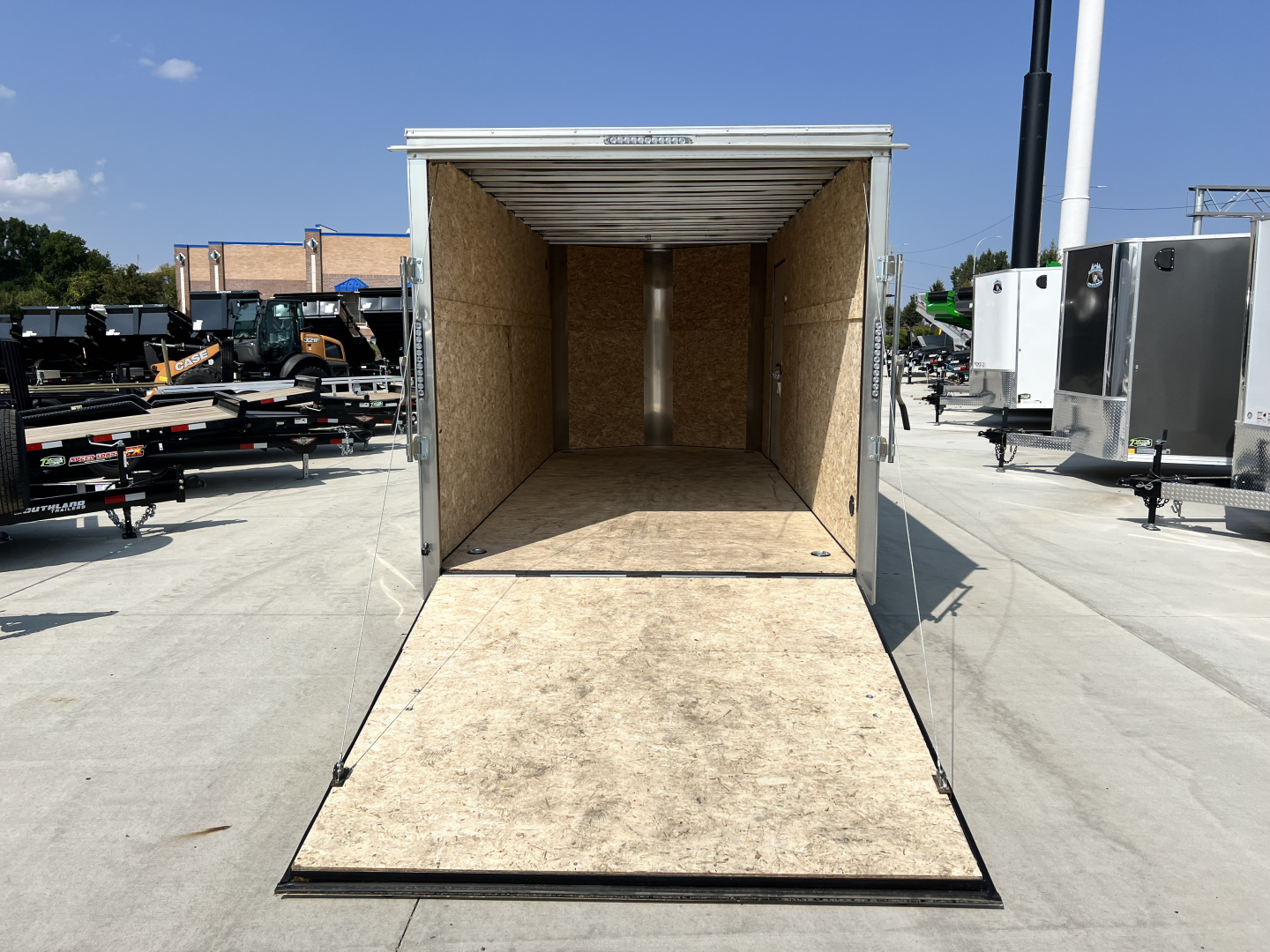 New NEW 2027 Bighorn R&M 7x16 + 2’V SUPERIOR QUALITY Rear Ramp Enclosed Cargo Trailer 5017