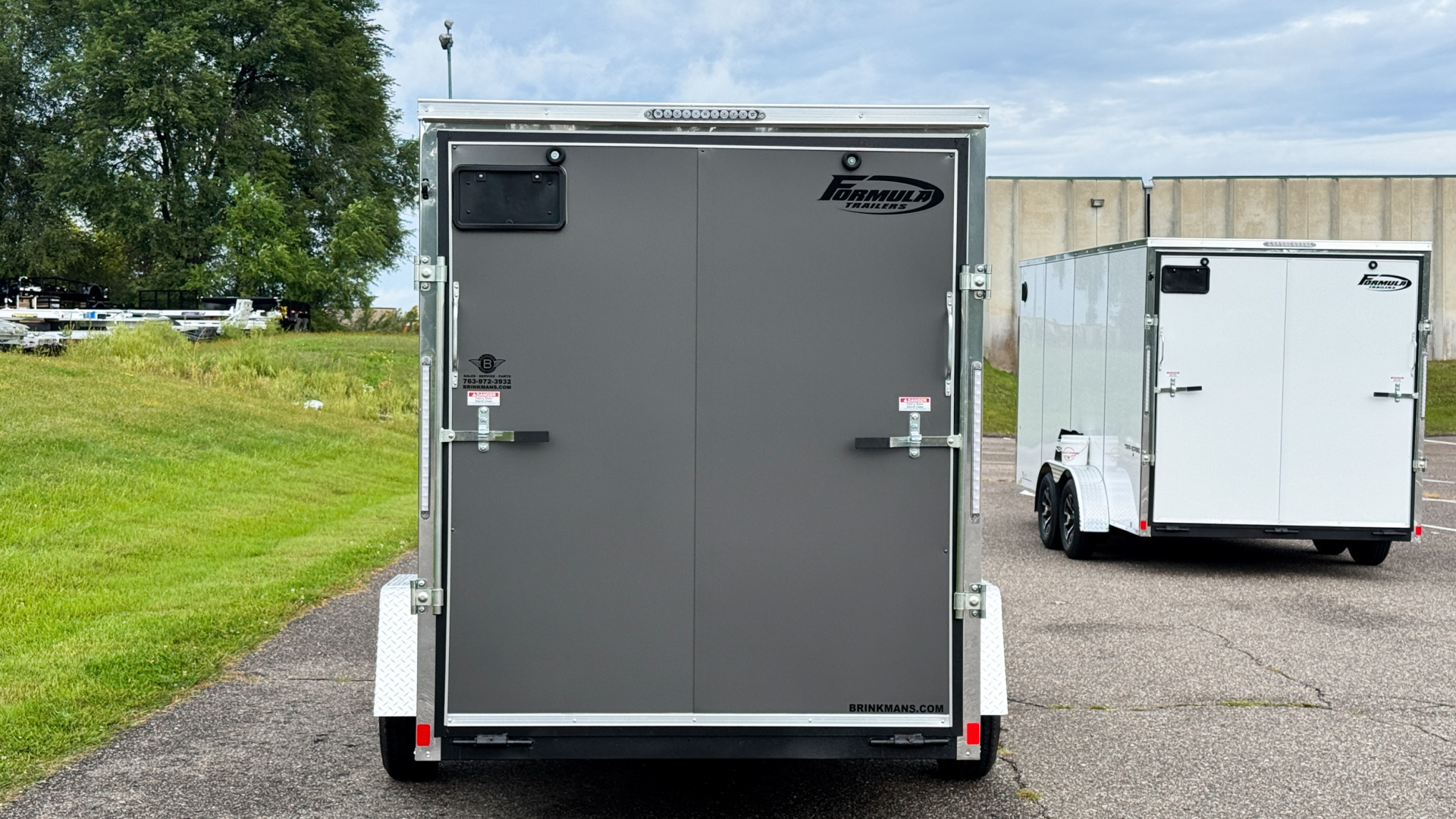 2025 Formula Trailers photo 5