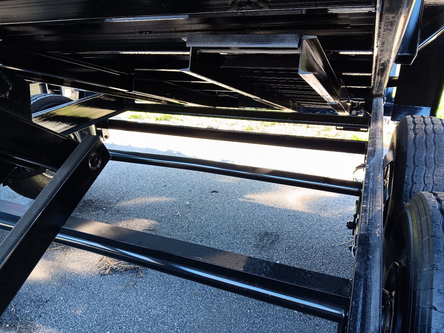 New 2025 Hawke Trailers 7X14TA 14K Low Profile Scissor Dump Trailer