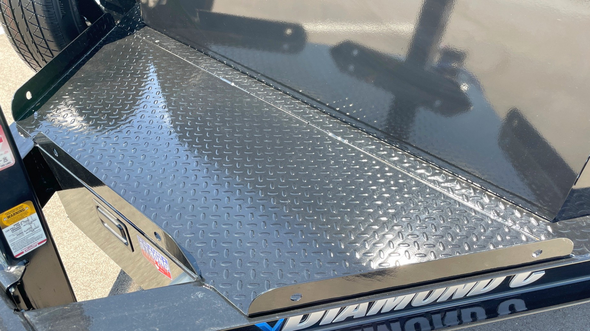 New Diamond C 20' GTF 206 Car Hauler Trailer: Aluminum Deck, Black Aluminum Wheels, Rock Guard, Spare