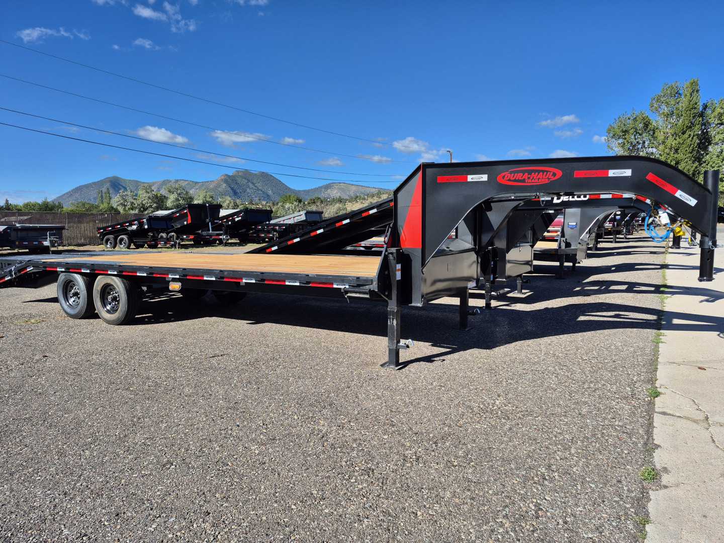 New 2026 Dura-Haul Gooseneck Tandem Axle Deckover/16,000 GVWR/8'x25'