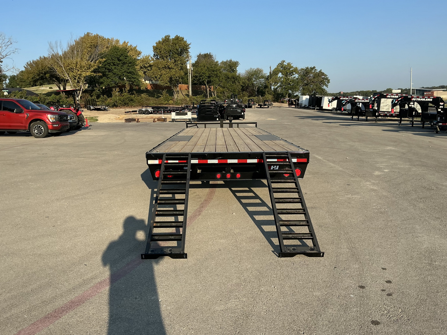 New 2026 PJ 102"x24' BP 8" I-Beam Deckover Trailer – F8