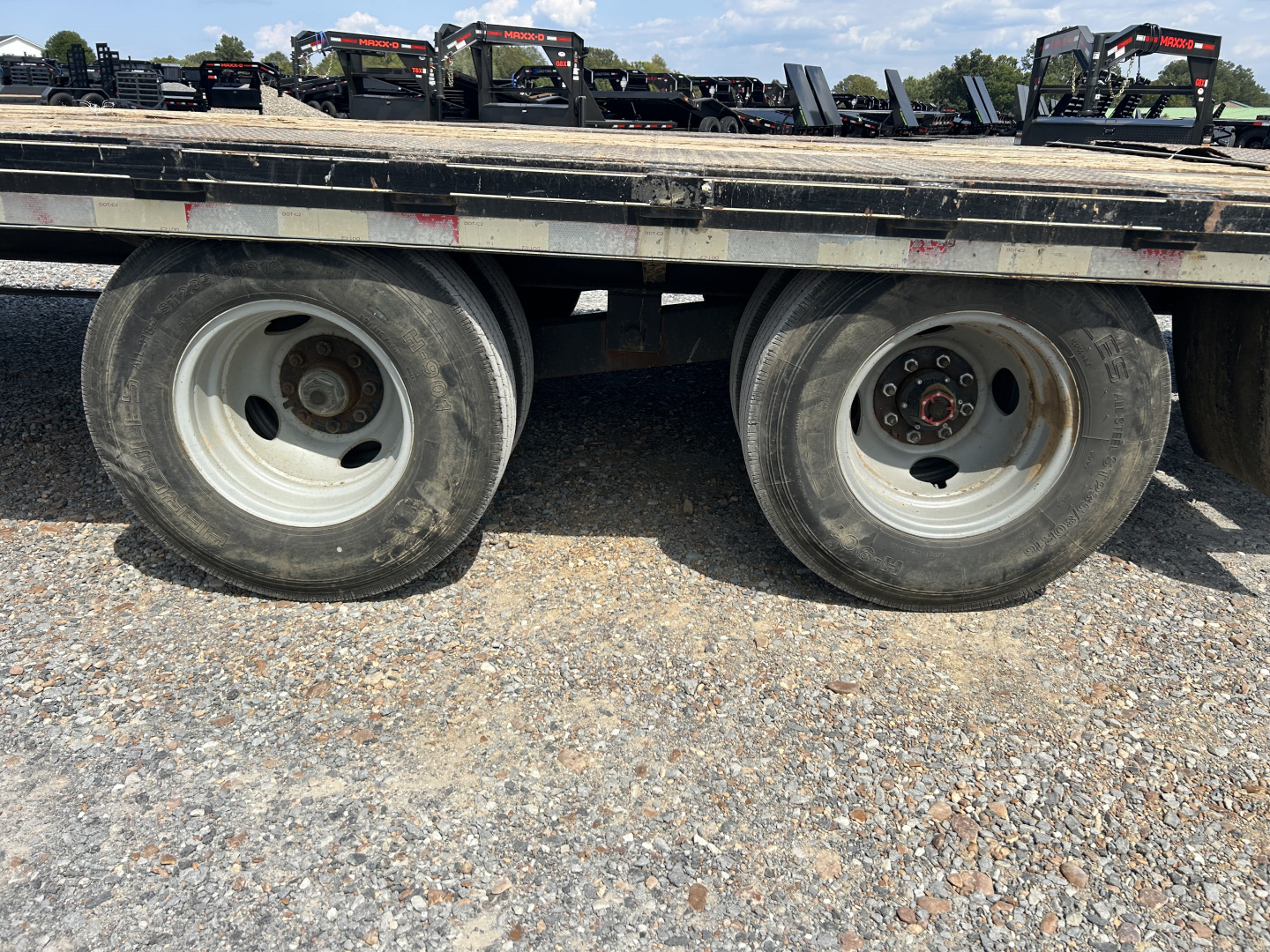Used 2018 Doolittle 102"X30' 22K Gooseneck Flatbed Trailer