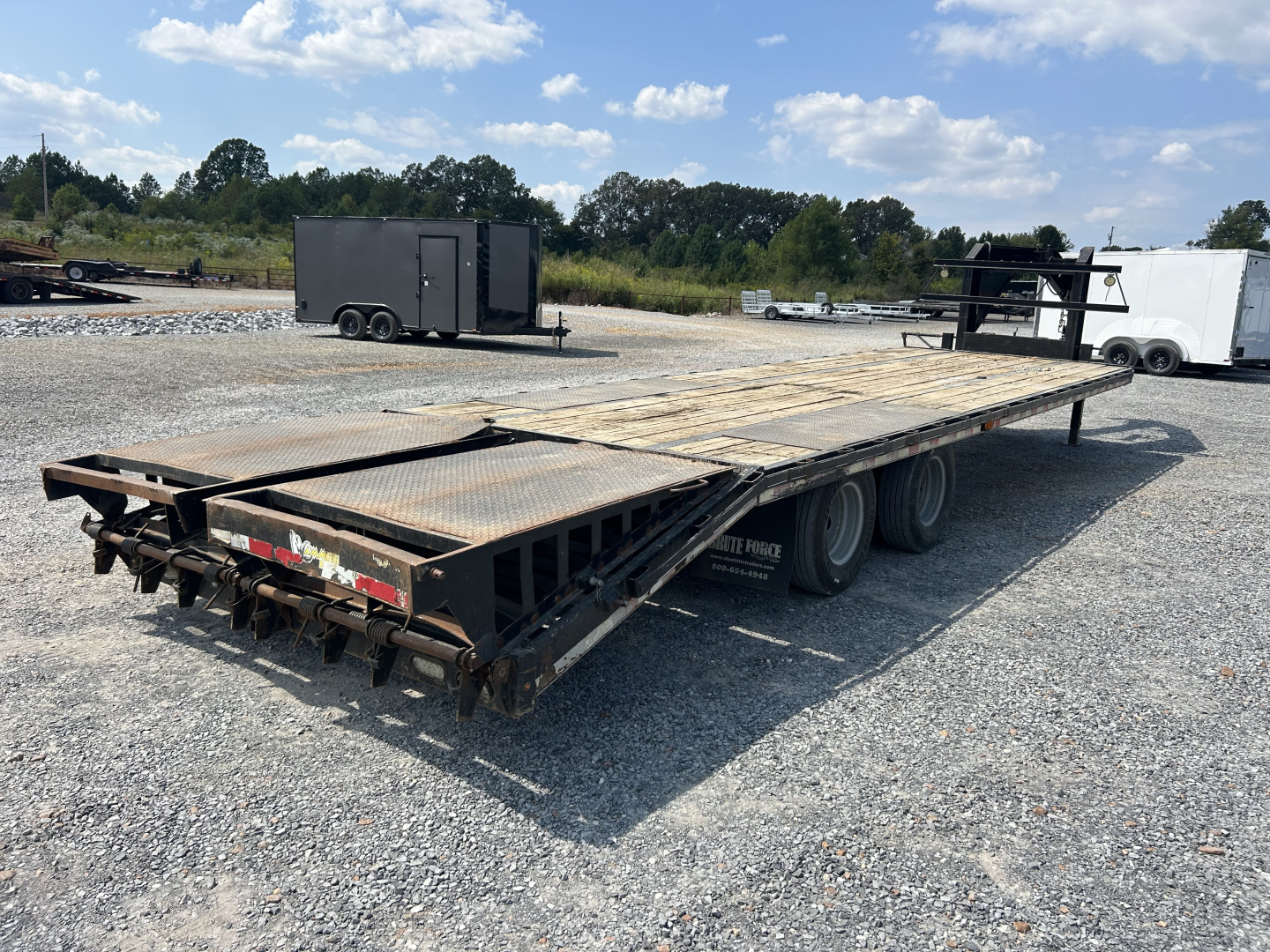 Used 2018 Doolittle 102"X30' 22K Gooseneck Flatbed Trailer