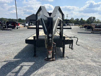 Used 2018 Doolittle 102"X30' 22K Gooseneck Flatbed Trailer