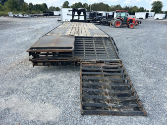 Used 2018 Doolittle 102"X30' 22K Gooseneck Flatbed Trailer