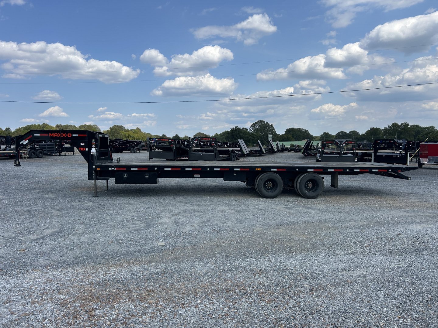 Used 2024 MAXXD 102"X32' 25.9K Full Tilt Gooseneck Trailer