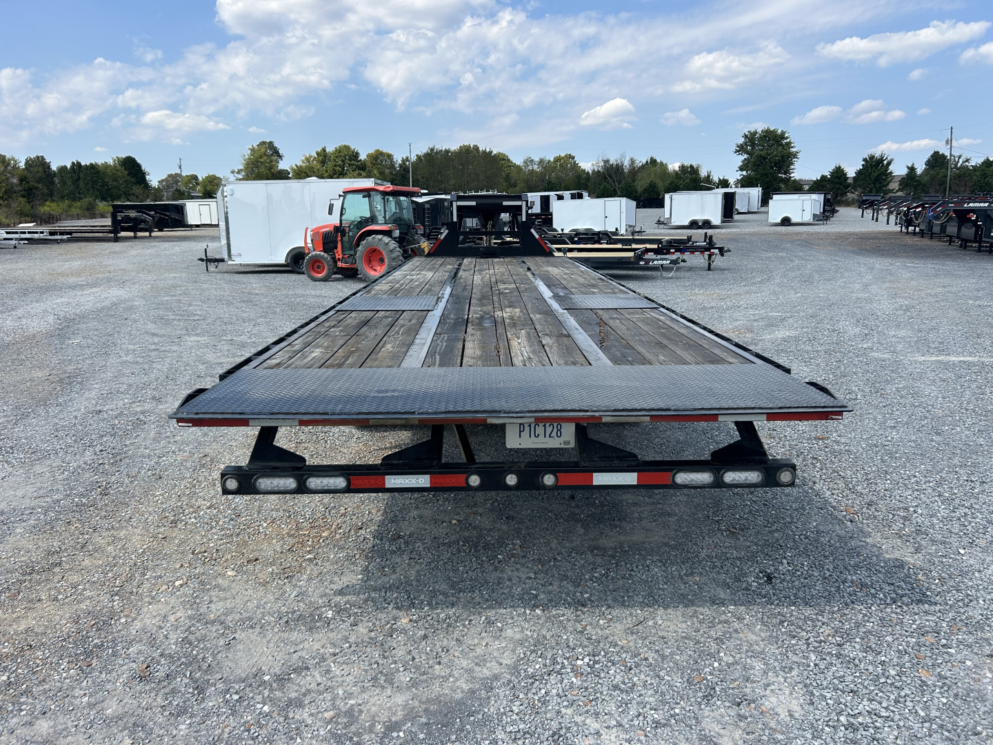 Used 2024 MAXXD 102"X32' 25.9K Full Tilt Gooseneck Trailer