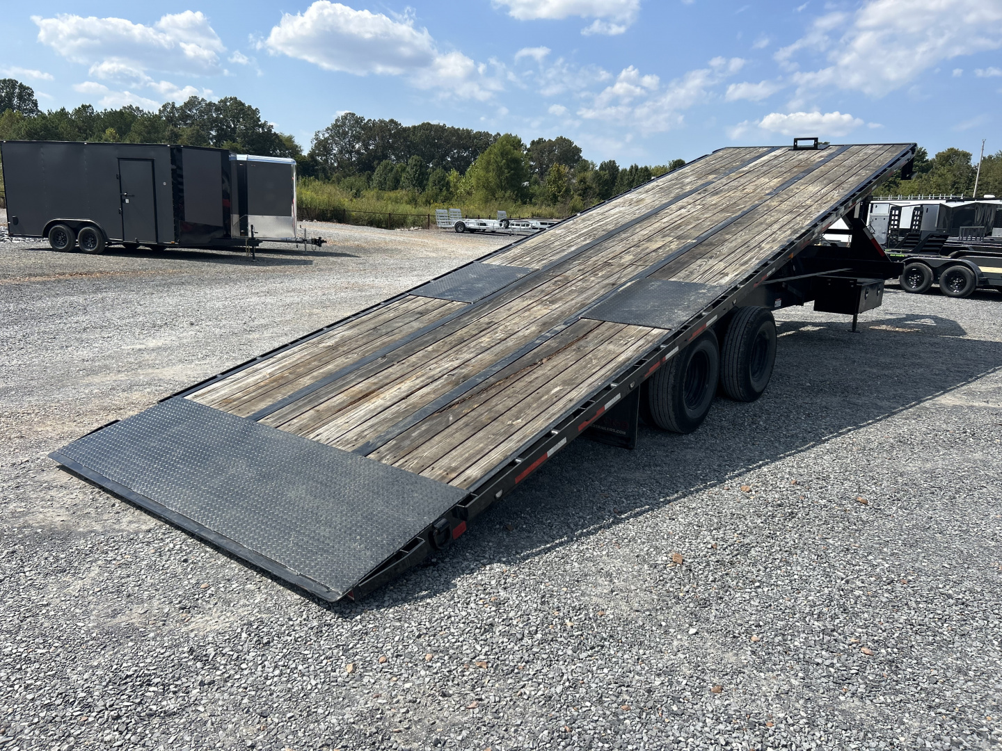Used 2024 MAXXD 102"X32' 25.9K Full Tilt Gooseneck Trailer