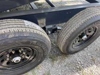 New 2026 IRON BULL 83X16 DUMP TRAILER W/ SCISSOR HOIST