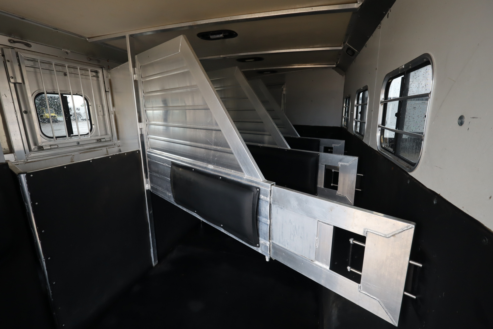 Used 2007 Hart Trailer 4 Horse LQ Horse Trailer