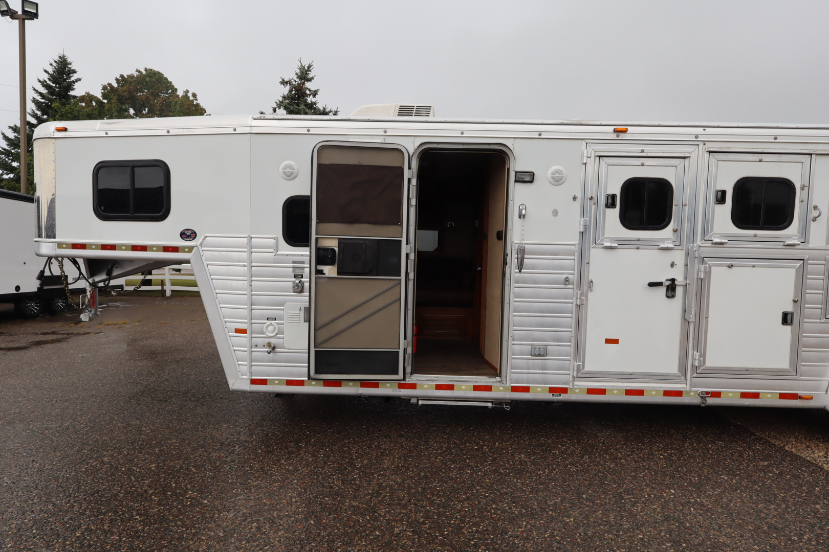 Used 2007 Hart Trailer 4 Horse LQ Horse Trailer