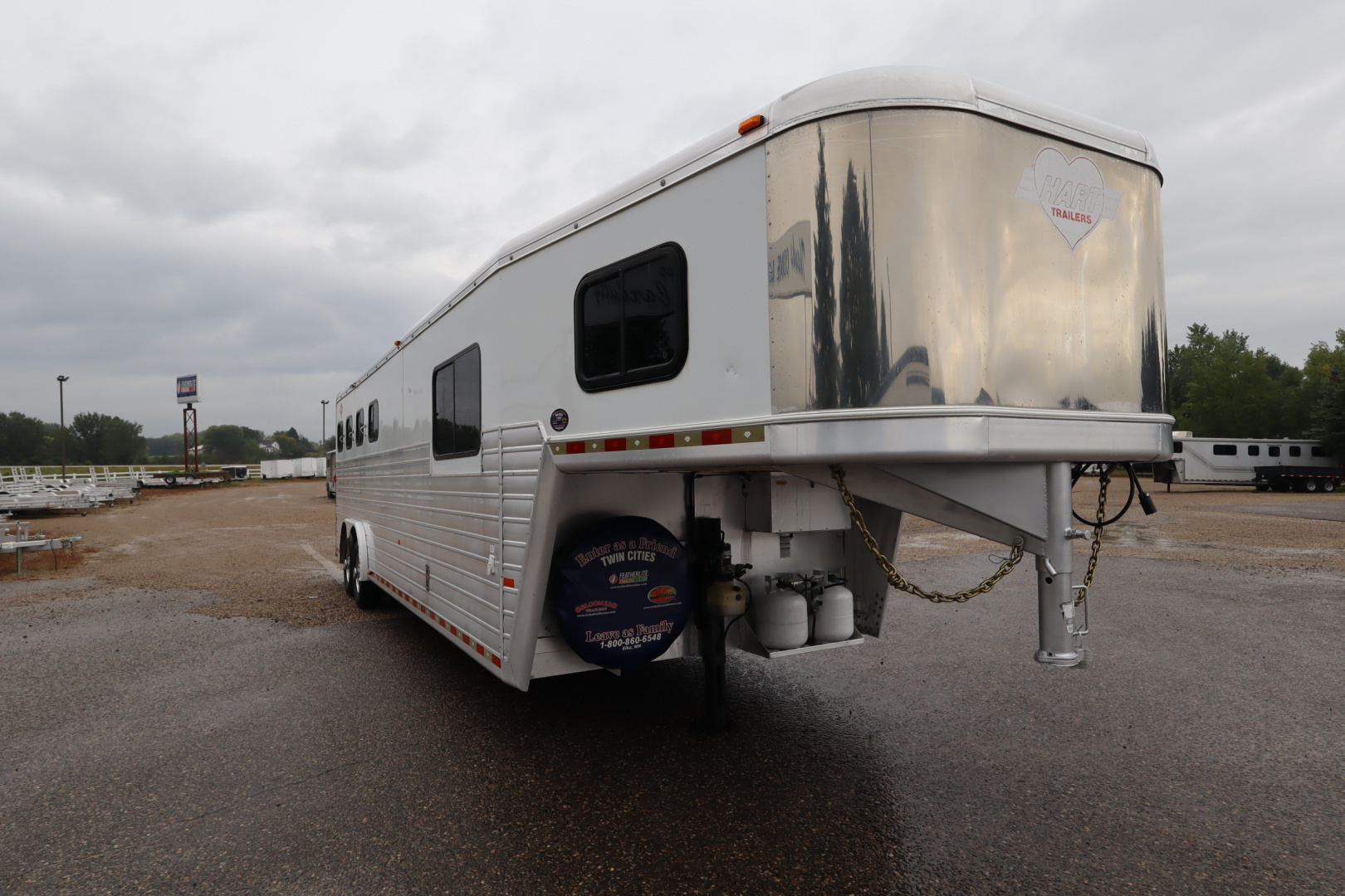 Used 2007 Hart Trailer 4 Horse LQ Horse Trailer