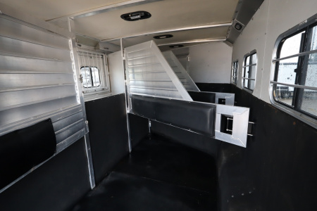 Used 2007 Hart Trailer 4 Horse LQ Horse Trailer