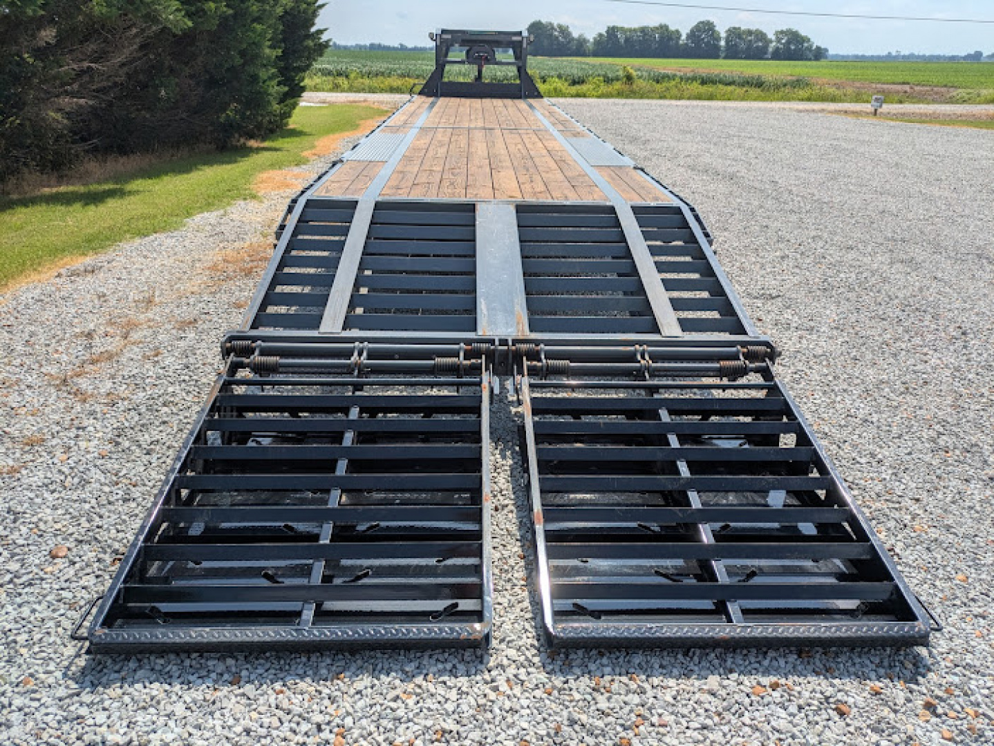Used 2024 RawMaxx GN20 Flatbed Trailer