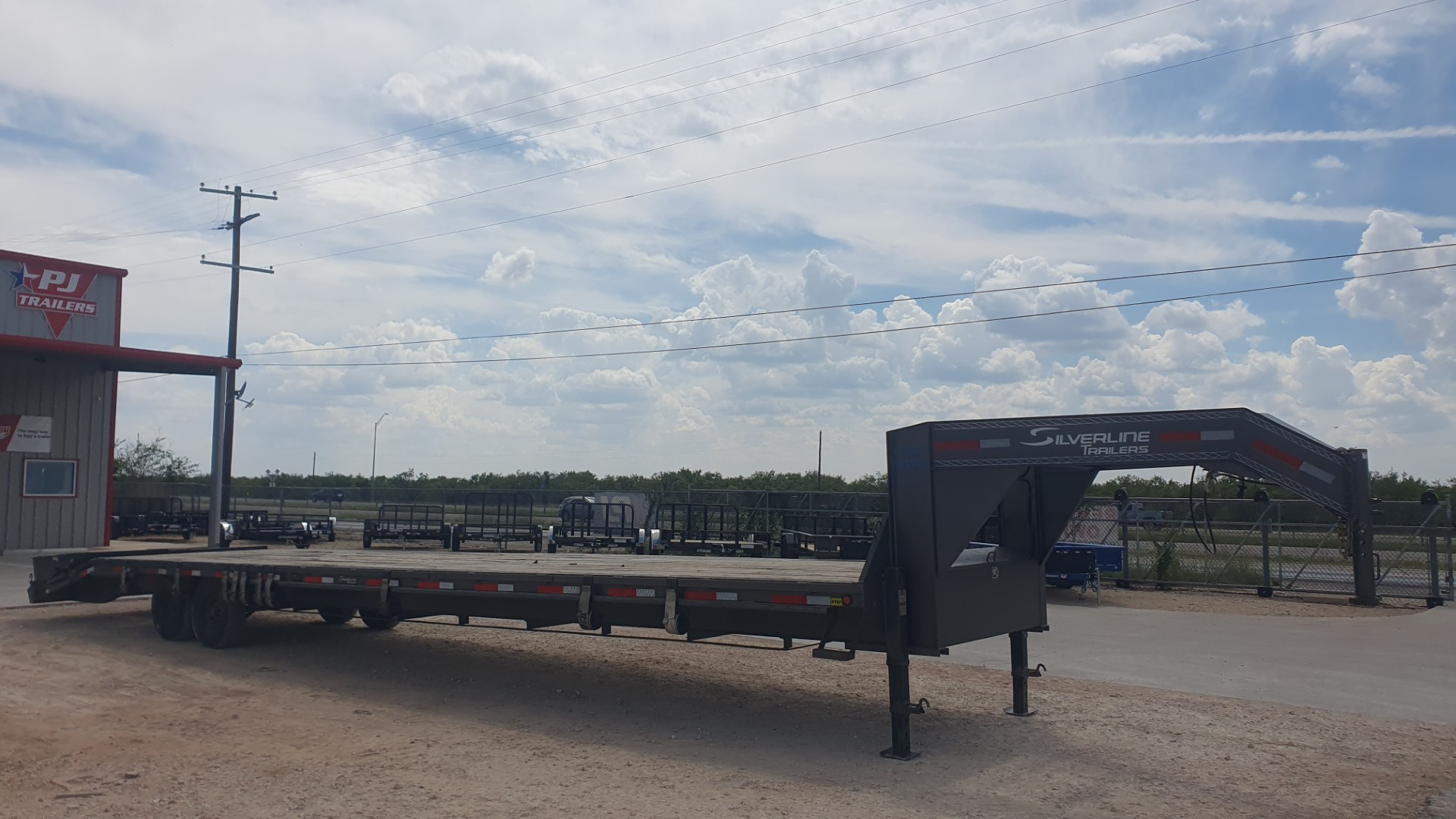 Used 2025 East Texas Trailers 102''x40' GF Flatbed Trailer