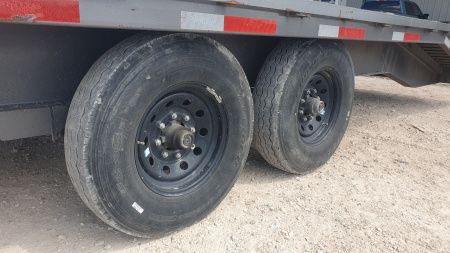 Used 2025 East Texas Trailers 102''x40' GF Flatbed Trailer