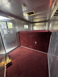 Used 1989 MqQuerry 5H Slant Horse Trailer