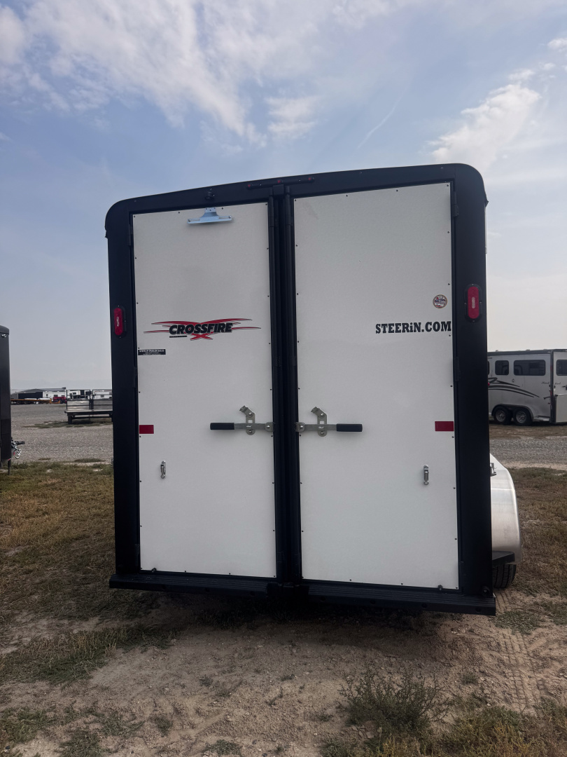 New 2026 Logan Coach 3H BP CROSSFIRE Horse Trailer