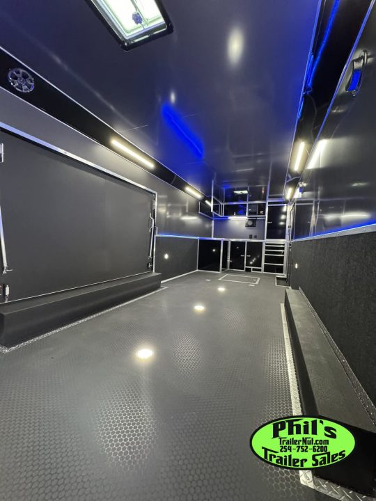 New Haulmark NEW 85X28 EDGE ENCLOSED CAR RACE TRAILER HAULER CARGO Car / Racing Trailer
