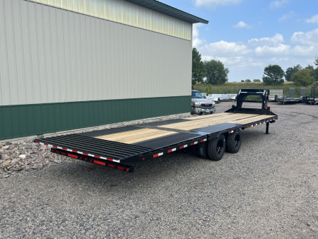 New 2026 PJ Trailers 32' Low-Pro Hydraulic Dove Gooseneck Trailer