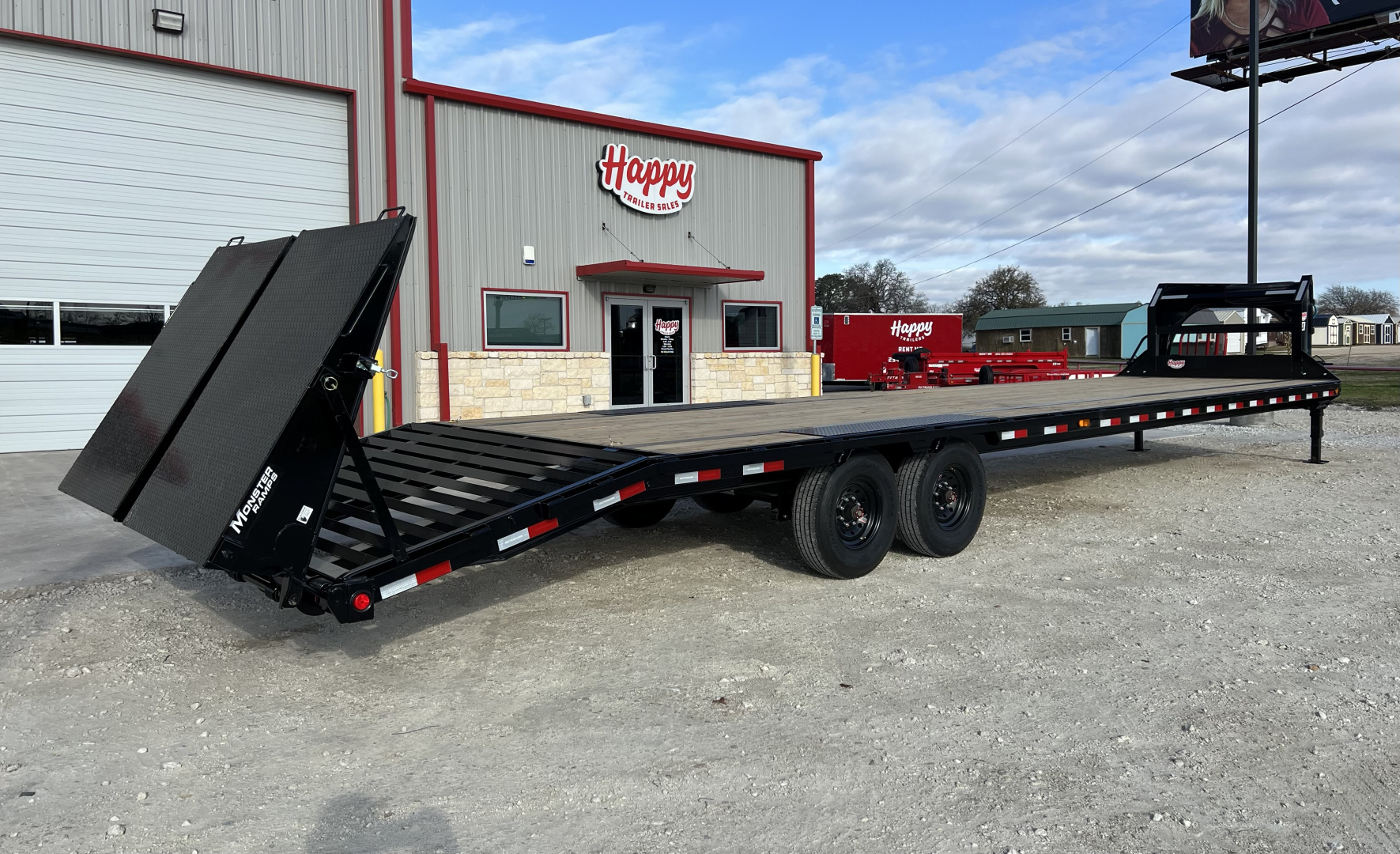 New 2026 PJ 102"x36' GN Low-Pro Flatbed w/ Singles - LX