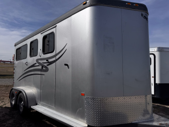 Used 2019 Hawk 2H Straight Load Horse Trailer
