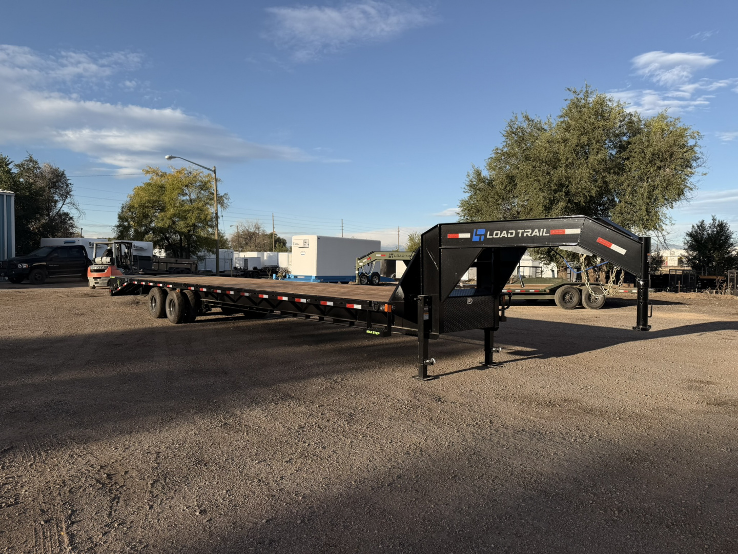 New 2026 Load Trail 8.5-40 Tandem Axle Gooseneck 25.9K GVWR