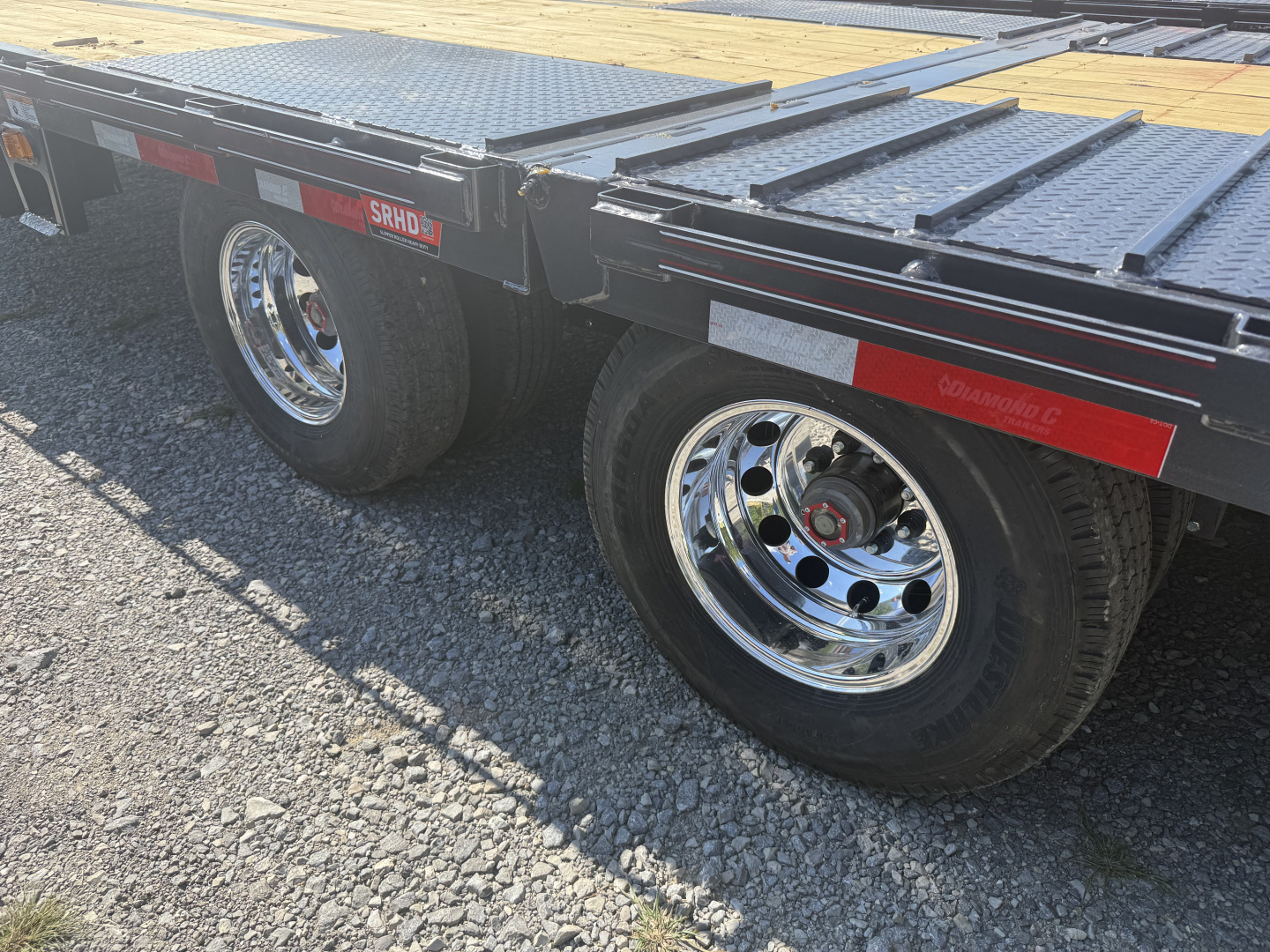 New 2026 Diamond C FMAX212 GOOSENECK TRAILER 30’ HYDRO DOVE & JACKS ALUMINUM OUTER RIMS