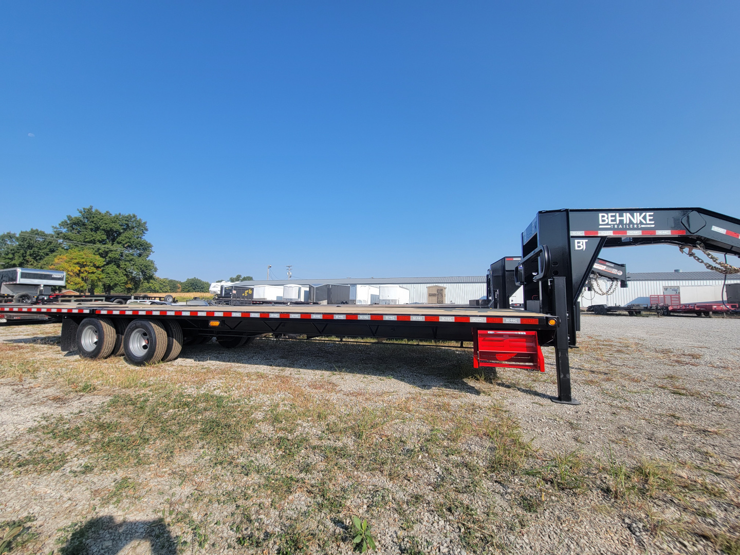 New 2026 Behnke 8x24+10 Hydraulic Goosneck Deckover