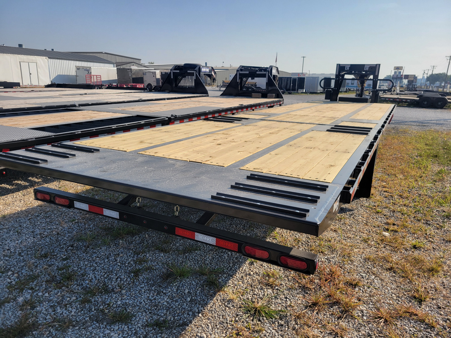 New 2026 Behnke 8x24+10 Hydraulic Goosneck Deckover
