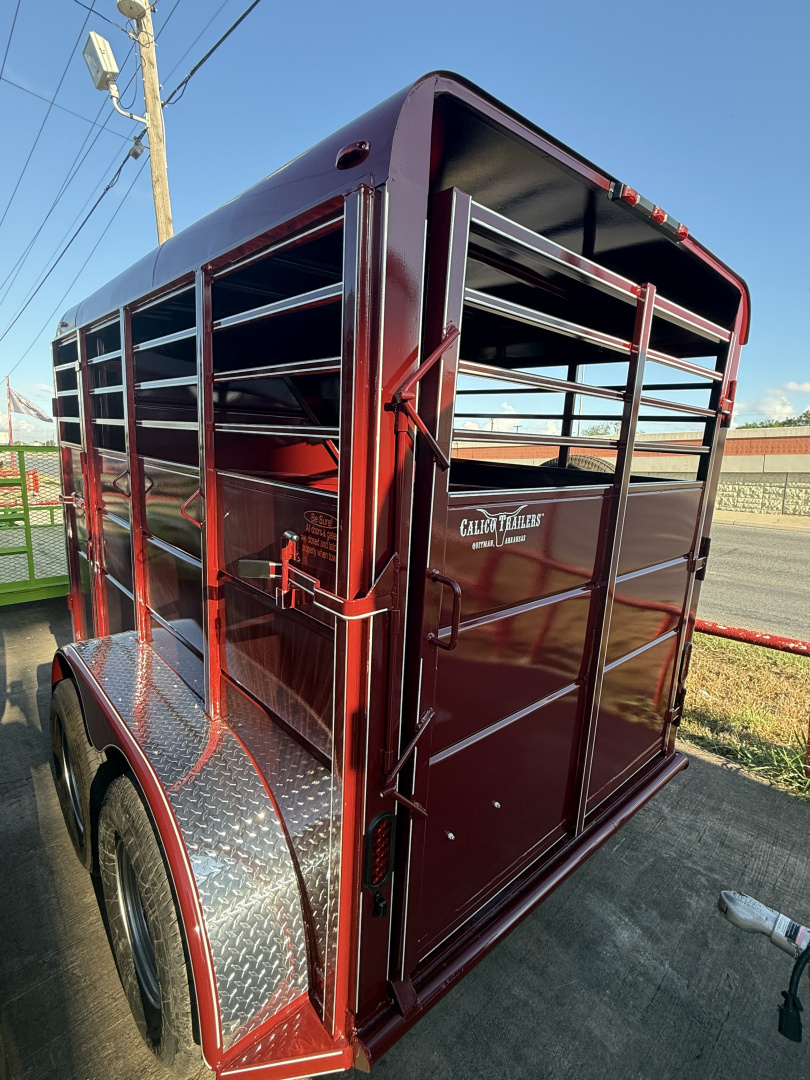 New 2025 Calico Trailers 2 HORSE SLANT W TACK ROOM Stock / Stock Combo Trailer