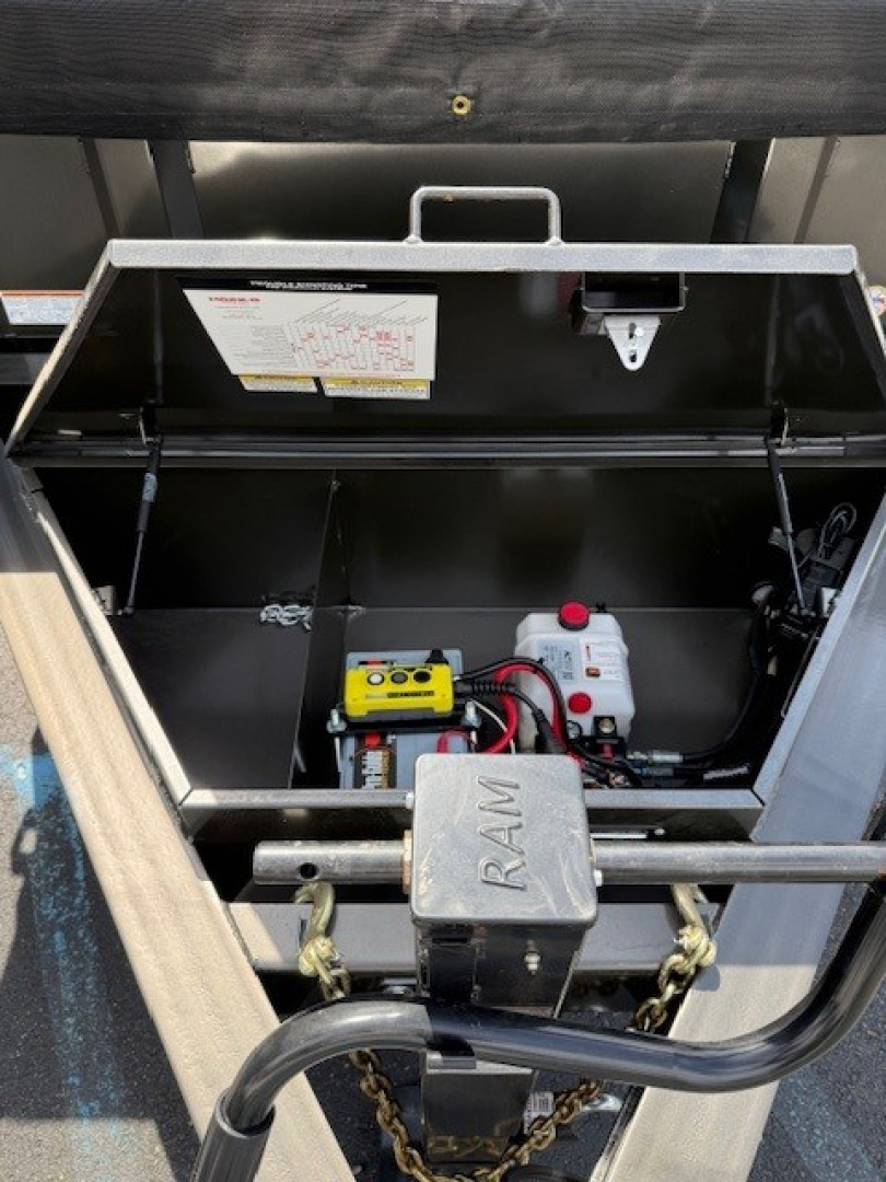 New 2026 MAXX-D DKB8314 Dump Trailer