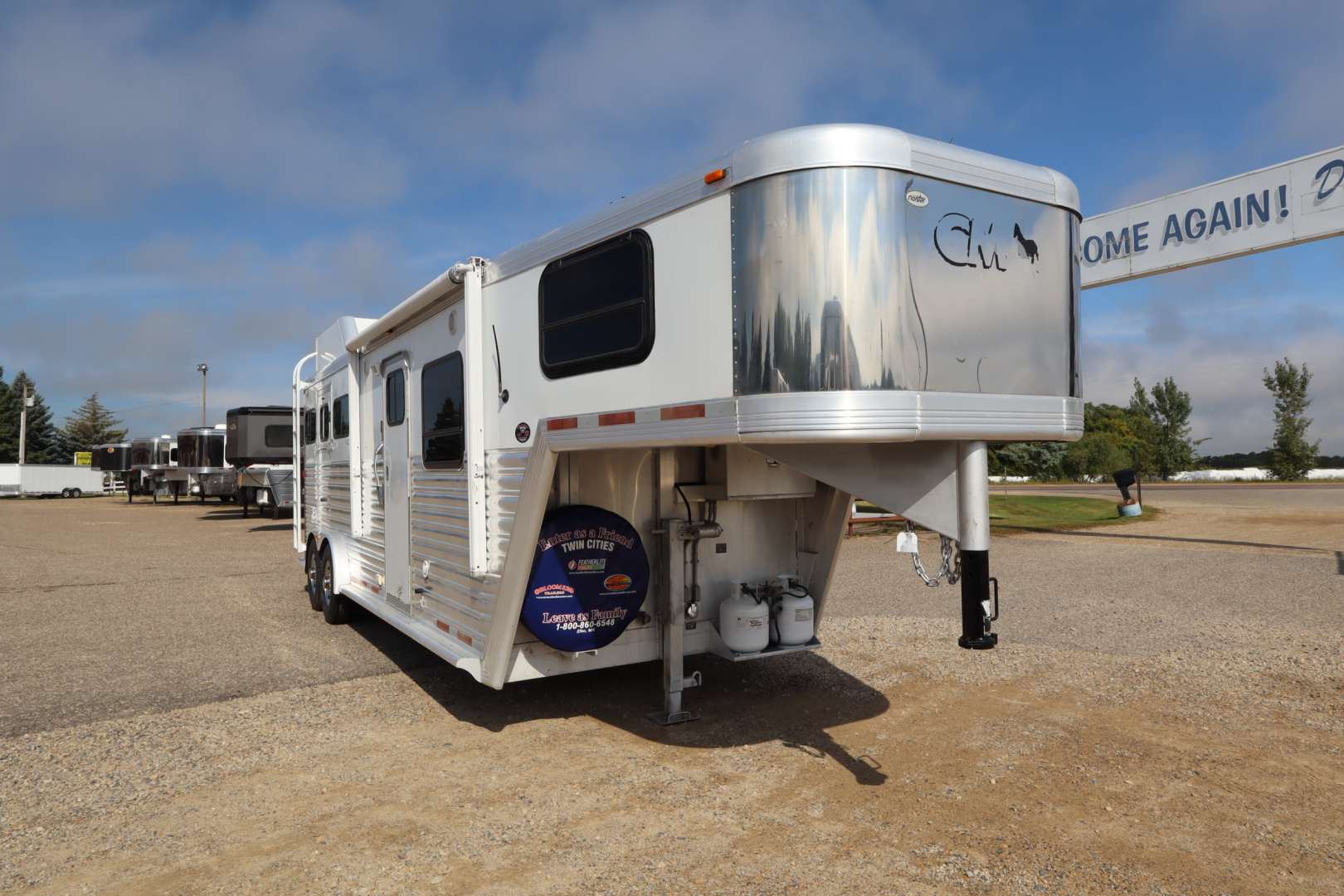 Used 2003 CM Trailers 3 Horse LQ Horse Trailer for sale in