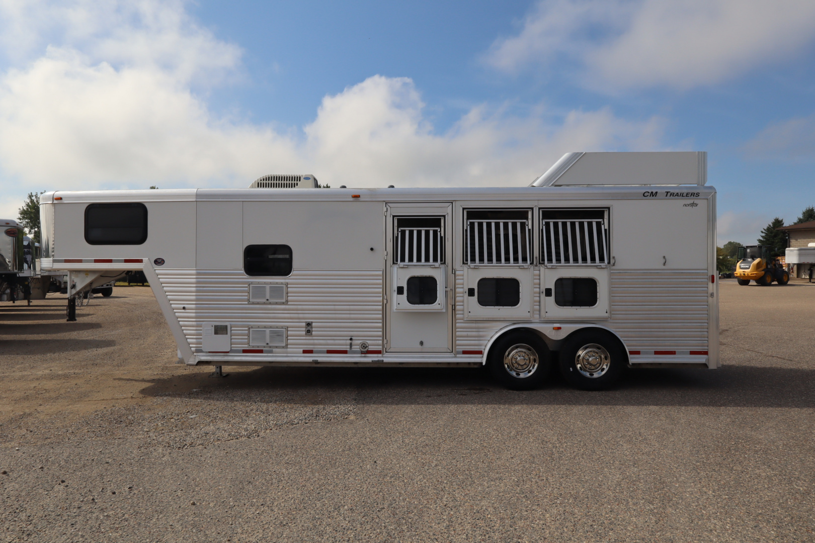 Used 2003 CM Trailers 3 Horse LQ Horse Trailer for sale in