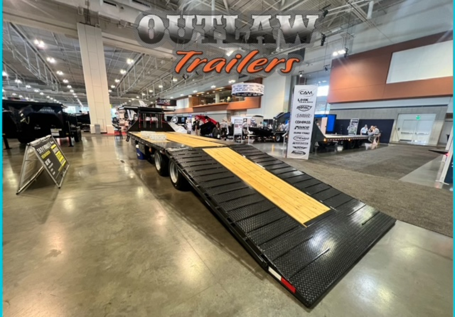 New 2026 Hillcrest Trailers 102" x 32' Hydraulic Dovetail W/ 12' Auto Latching Tail**SAVE BIG**