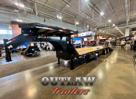 New 2026 Hillcrest Trailers 102  x 32' Hydraulic Dovetail W/ 12' Auto Latching Tail**SAVE BIG**