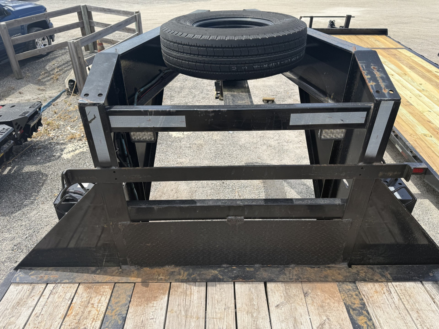 Used 2023 Big Tex Trailers 25GN-30+5MR 8.5' X 35' Flatbed Trailer w/ Load Range G Tires