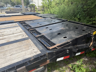 Used 2023 Big Tex Trailers 25GN-30+5MR 8.5' X 35' Flatbed Trailer w/ Load Range G Tires