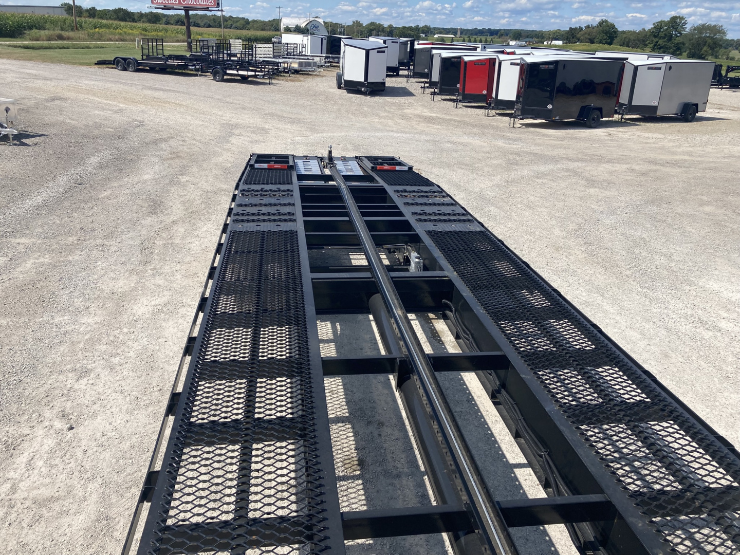 New 2025 Silverback 53' Titus Drop Deck - RV Tow Package