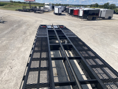 New 2025 Silverback 53' Titus Drop Deck - RV Tow Package