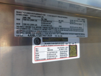 New 2026 Maverick Trailers Lite Dlx 3H Horse Trailer