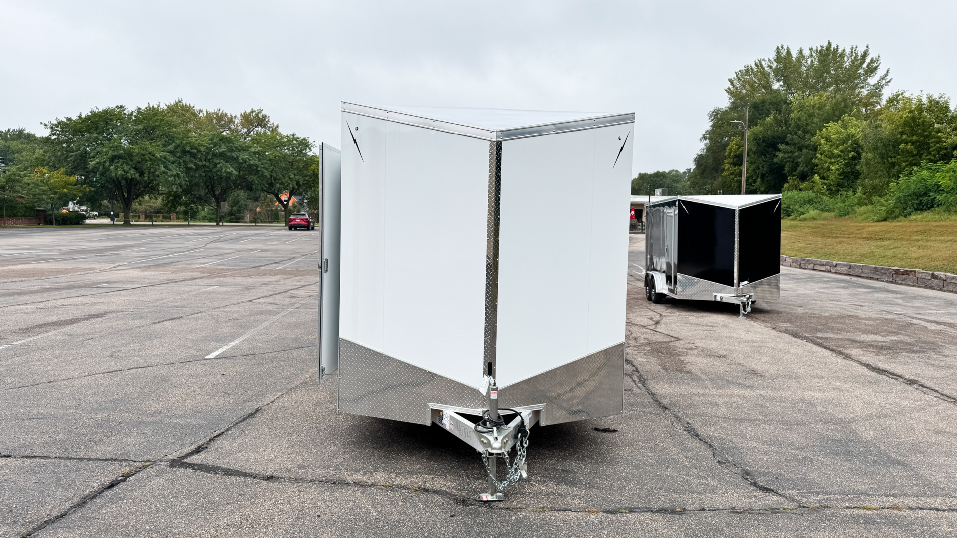 New 2025 Lightning 7.5X18 ENCLOSED CARGO - Ramp door!