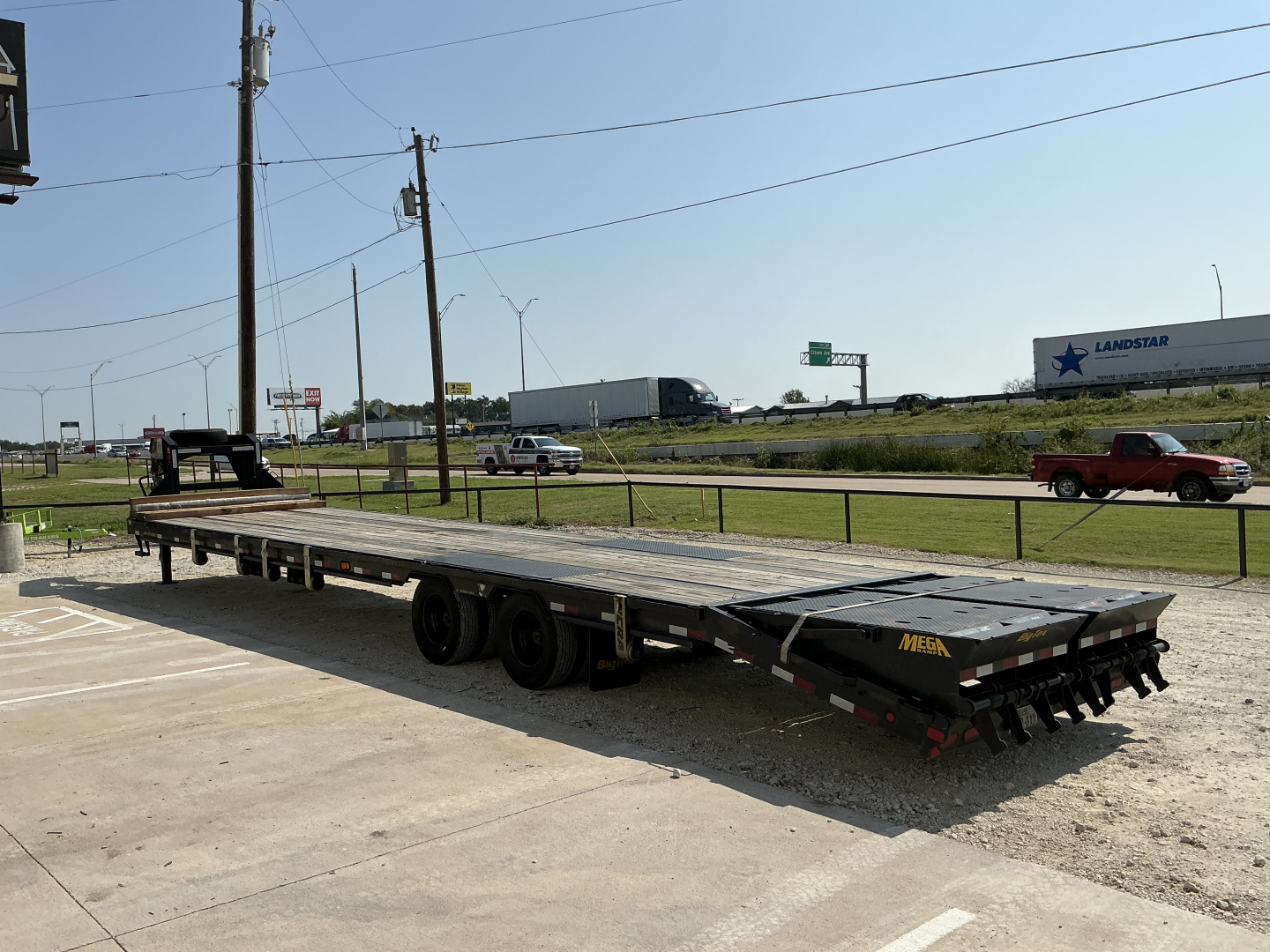 Used 2022 Big Tex 102"x40' GN Flatbed w/ Mega Ramps