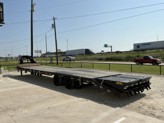 Used 2022 Big Tex 102"x40' GN Flatbed w/ Mega Ramps