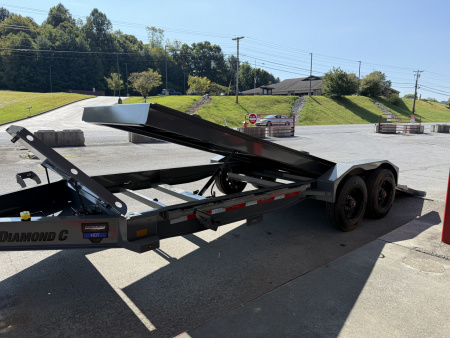 New 2025 Diamond C HDT210 POWER FULL TILT TRAILER 3/16 DIAMOND PLATE FLOOR 21K G.V.W.R.