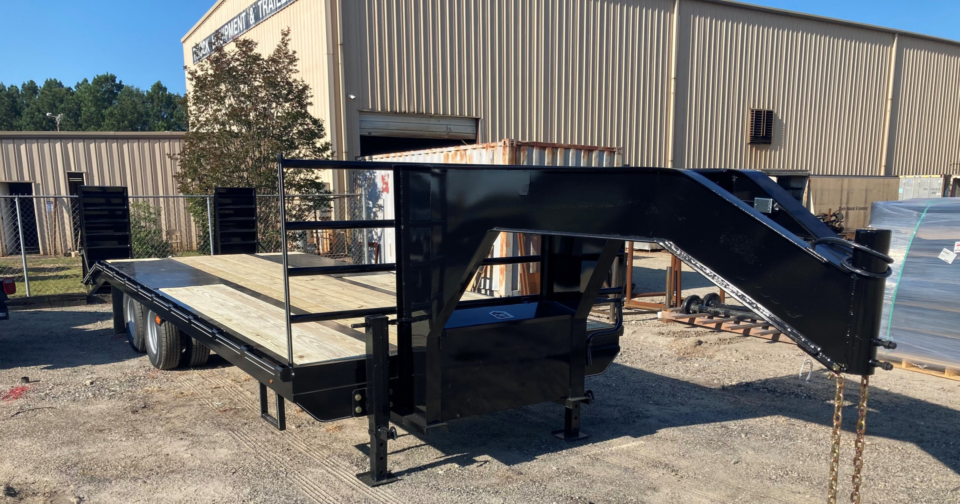 New 2026 McElrath Trailers 8.524GN12T Deckover Trailer