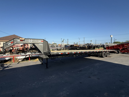 New 2026 Triple R 35+5 Mega Ramps Flatbed Trailer