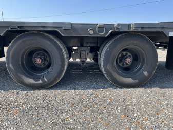 New 2026 MAXXD 102" x 32' 25.9K HYD Dove Gooseneck Trailer